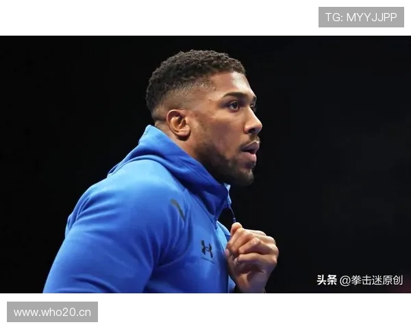 安东尼·约书亚家里那块健身房，光器械就比我宿舍贵一百倍吧？